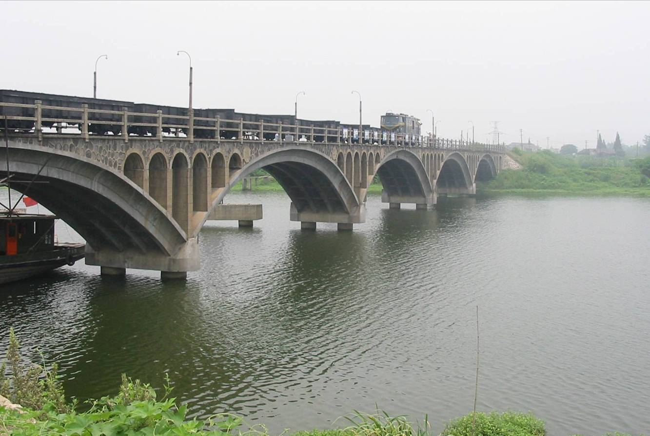 滁州河铁路桥.jpg